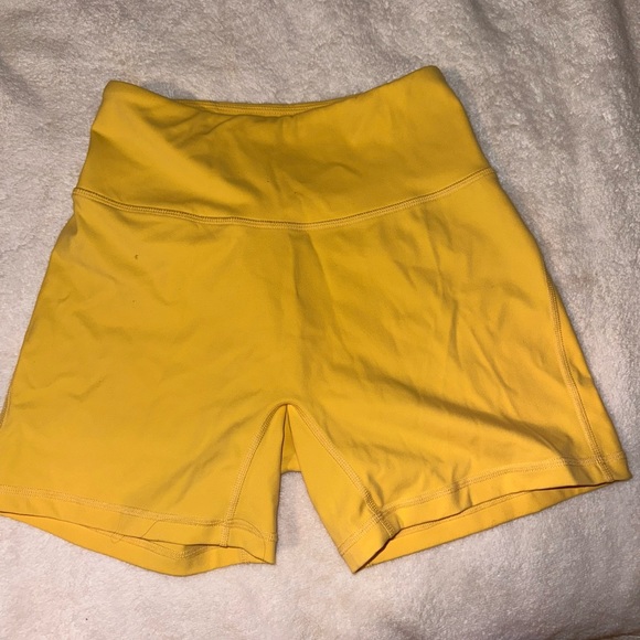 ALPHALETE SHORTS - Picture 2 of 3